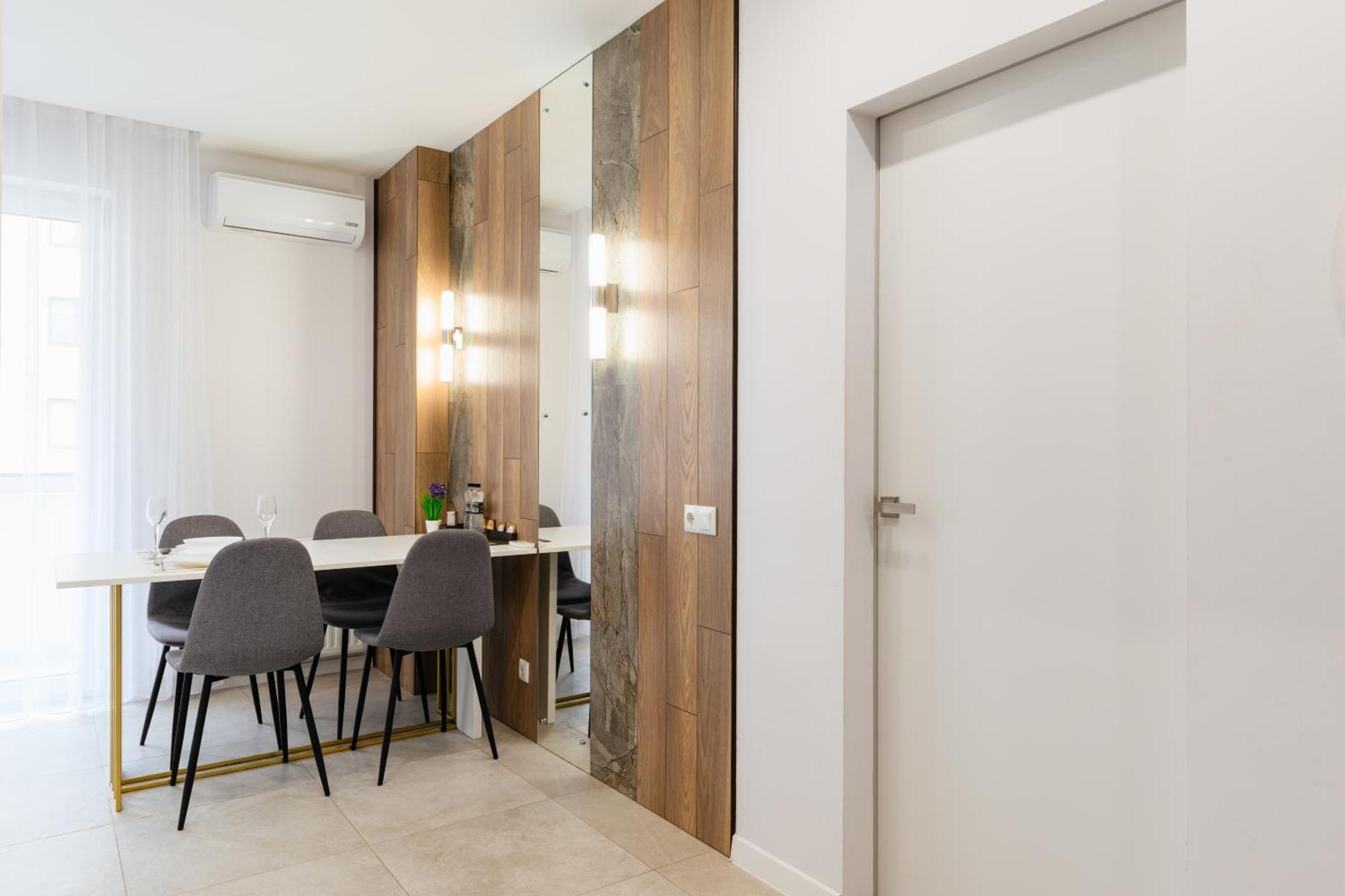 Luxury Apartments “Bozdosh” Ujhorod Exterior foto