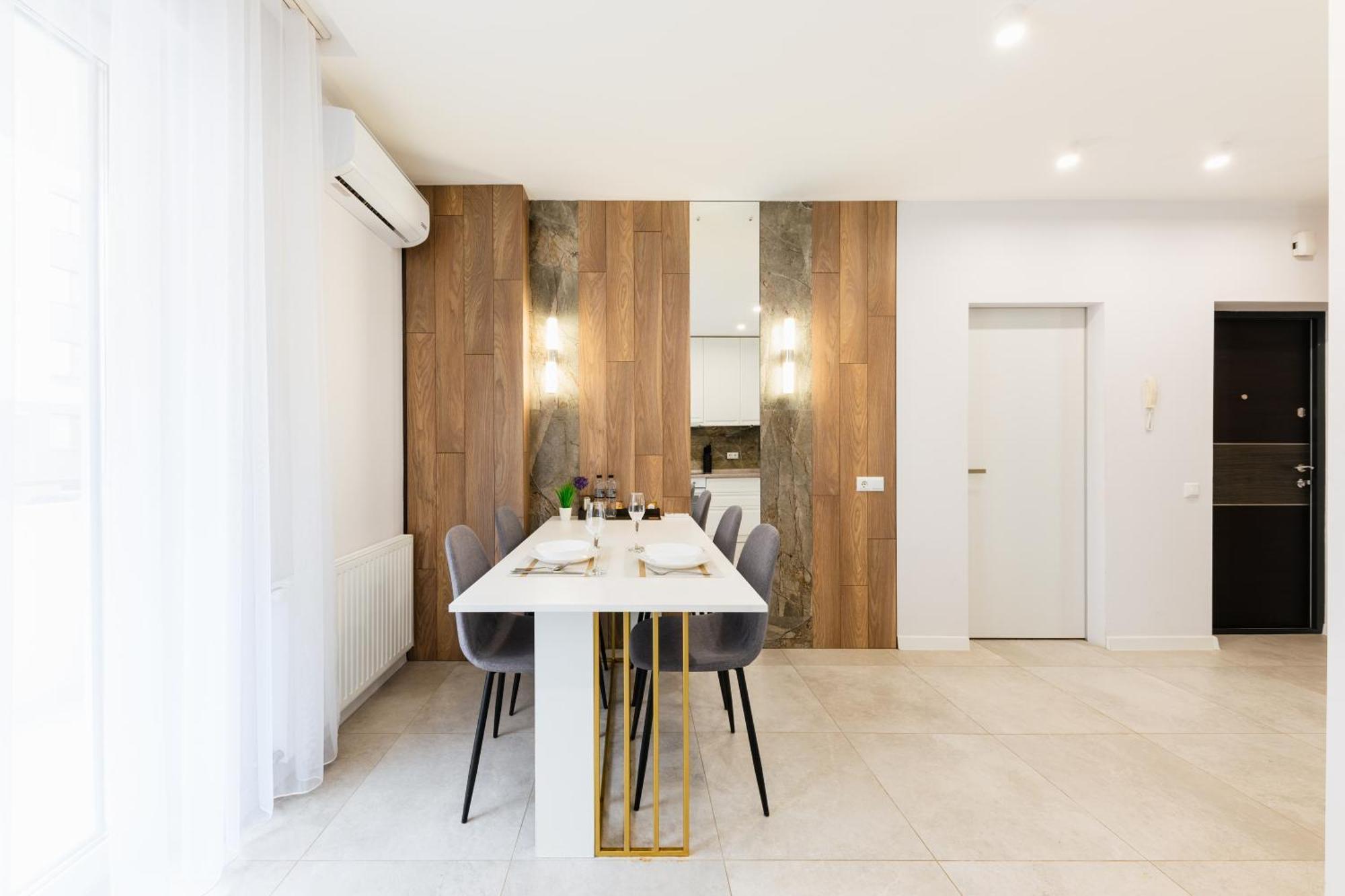 Luxury Apartments “Bozdosh” Ujhorod Exterior foto